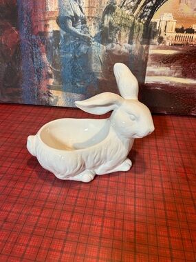VTG Bunny Serving Dish